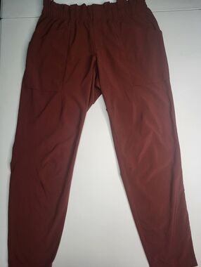 Woman's Ankle Trousers